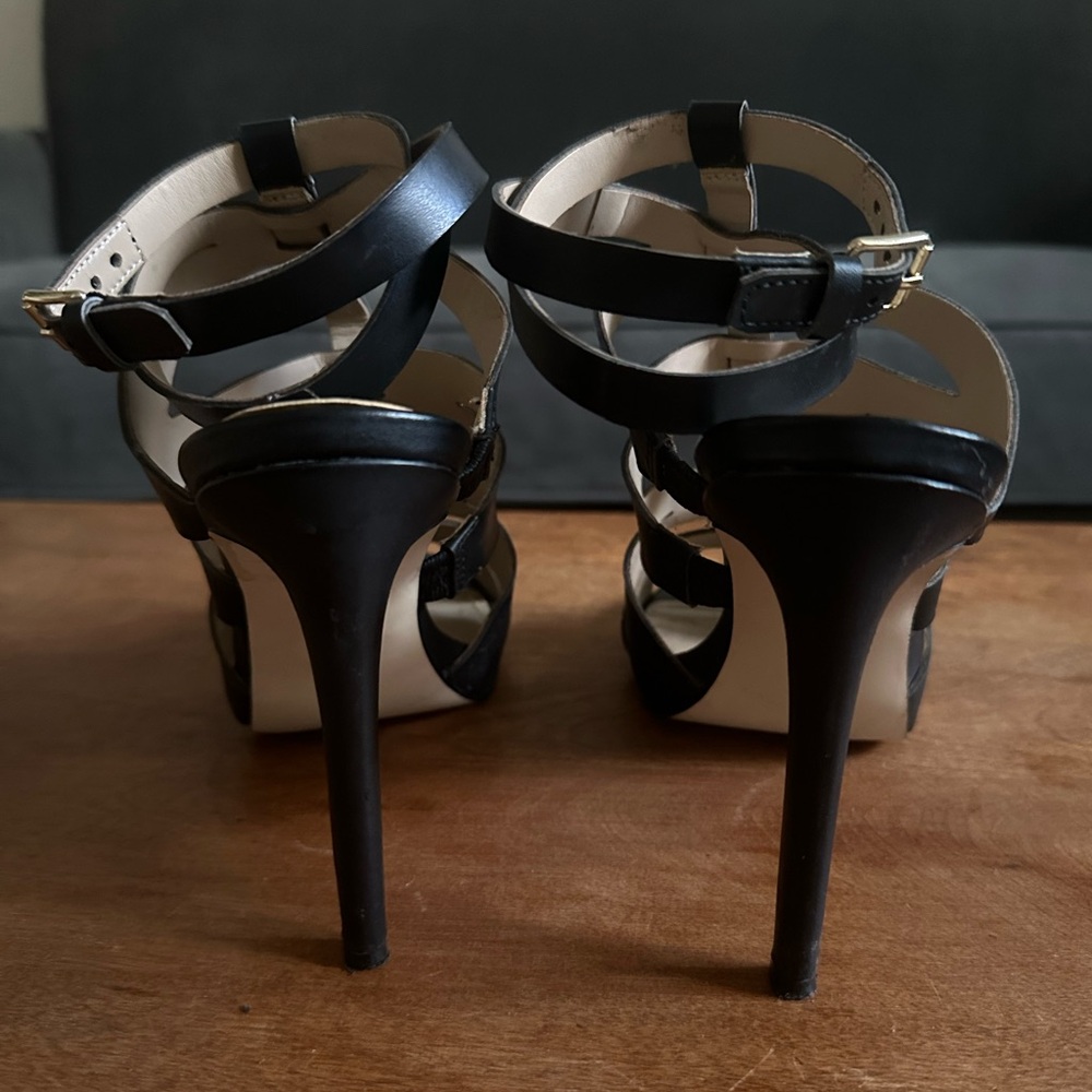 Guess Black Elegant Heels - Picture 6 of 11